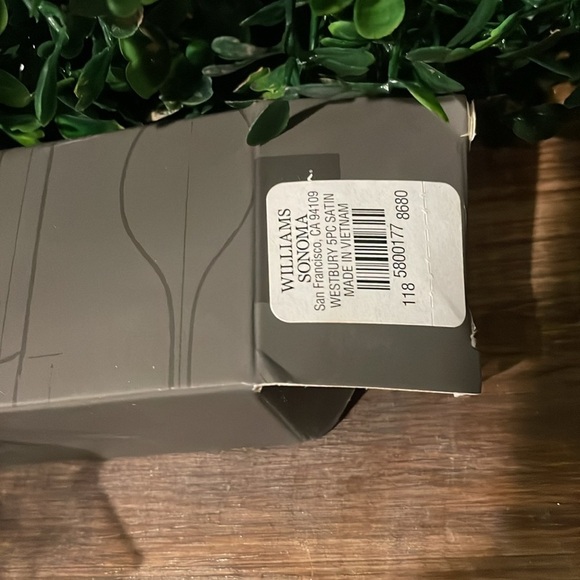 Robert Welch Stainless Steel Cutlery Set - Picture 3 of 6